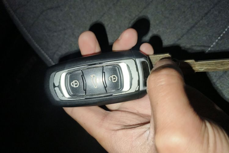 吉利银河 2023款 熊猫mini 200km 耐力熊中控内饰11