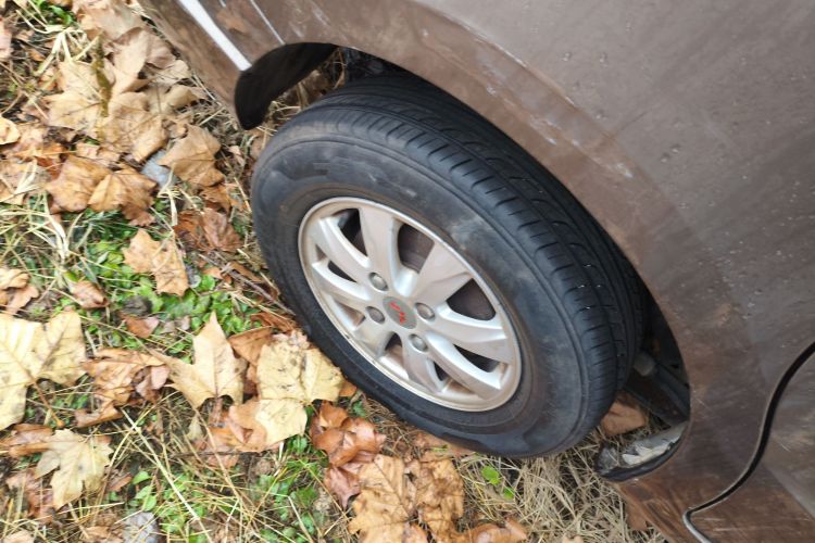 五菱汽车 五菱宏光 2014款 1.2L S标准型国IV车身外观6008