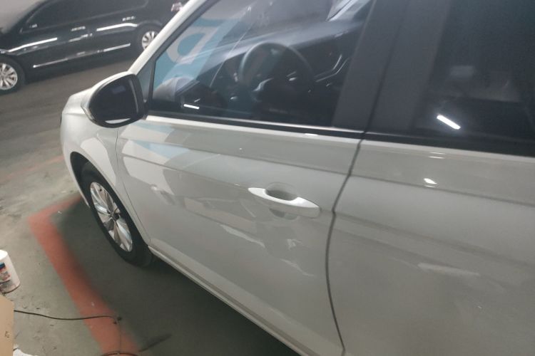 大众 朗逸 2025款 新锐 1.5L 出众新逸版车身外观4