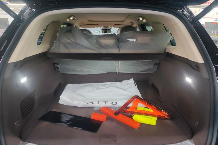 鸿蒙智行 问界M7 2024款 1.5T 智驾后驱Pro版 5座局部细节23