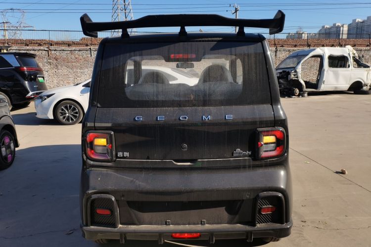 吉利银河 2025款 210km 熊猫卡丁车身外观6