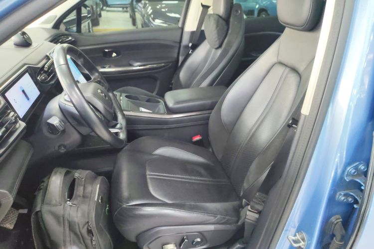 蔚来ES6 2019款 420KM 运动版中控内饰19