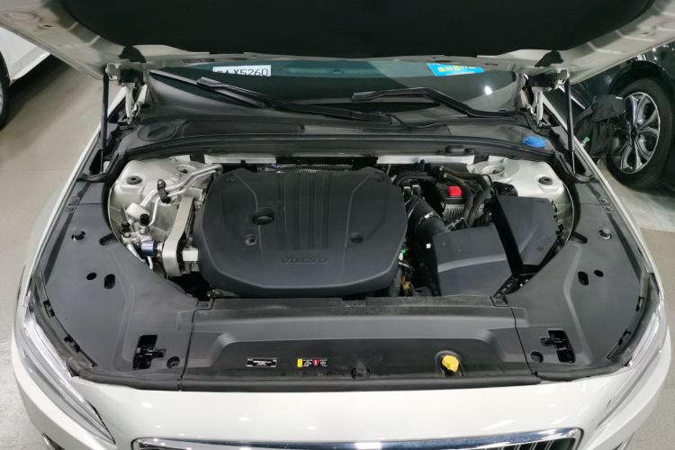 沃尔沃S90 2021款 B5 智远豪华版机舱底盘24