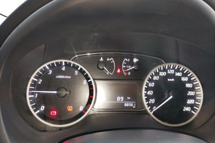 日产 轩逸 2021款 经典 1.6XL 手动豪华版局部细节14