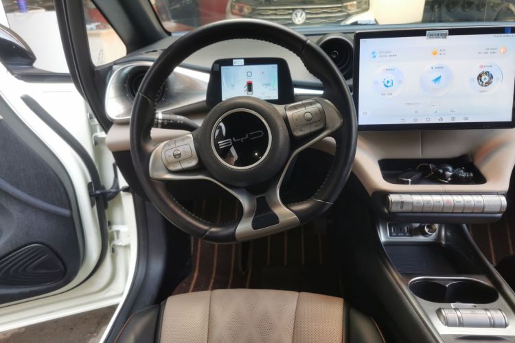 比亚迪 海豚 2023款 420km 时尚版中控内饰13