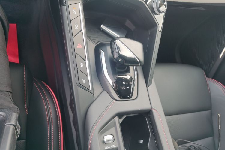 领克06 2020款 1.5T 耀Halo中控内饰18