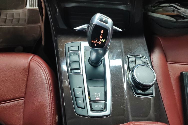 宝马X4 2014款 xDrive20i X设计套装局部细节18