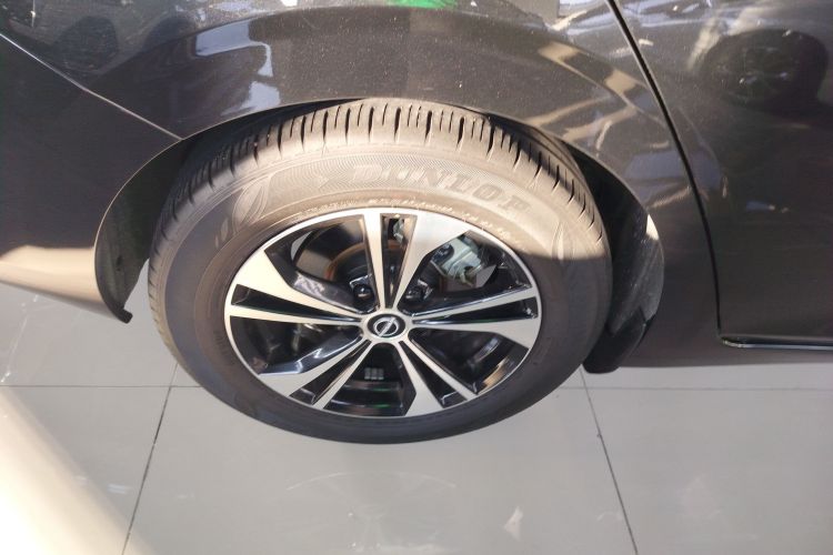 日产 轩逸 2022款 电驱版e-POWER 全电驱Pro车身外观6008