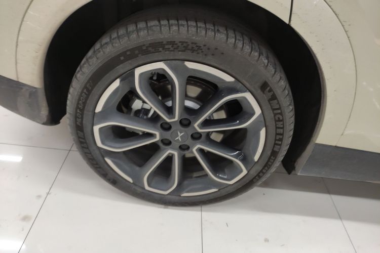 小鹏G6 2025款 725 超长续航 Max 旗舰版车身外观6008