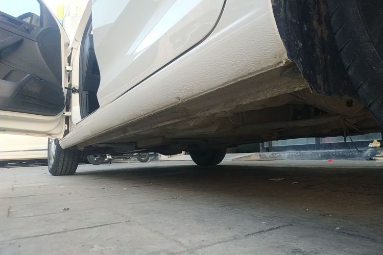 大众 桑塔纳 2018款 1.5L 手动风尚版局部细节9002