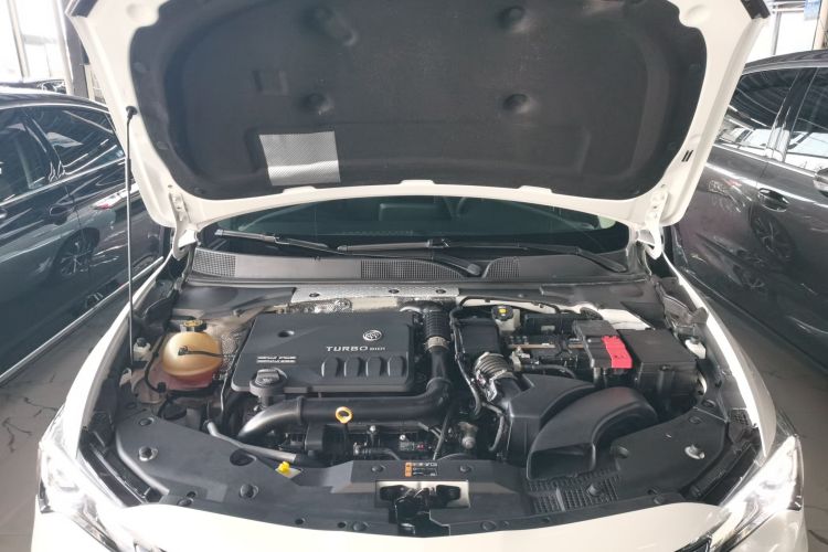 别克 威朗 2022款 Pro 532T 乐行版机舱底盘24