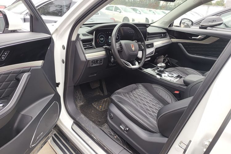 红旗HS5 2019款 2.0T 智联旗享四驱版中控内饰7003