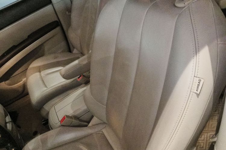 别克GL8 2018款 28T 豪华型 国VI局部细节19