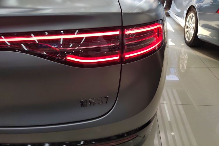 鸿蒙智行 智界S7 2024款 Max 后驱长航智驾版车身外观6006