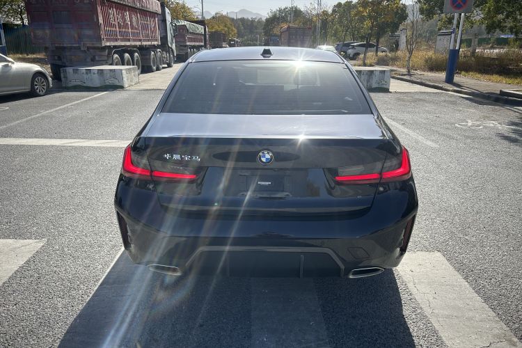 宝马3系 2023款 320Li M运动套装车身外观6