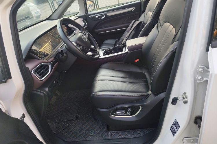 广汽传祺 传祺M6 2023款 PRO 270T DCT尊贵版中控内饰19