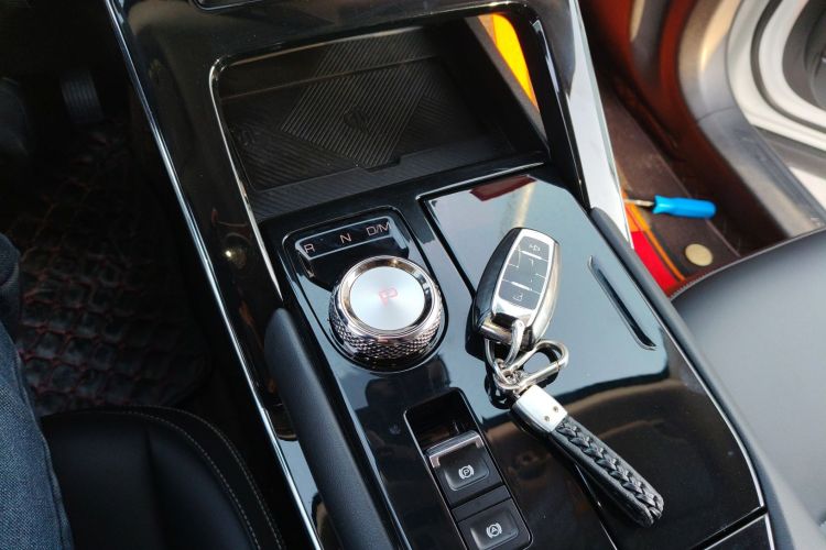 哈弗H6 2021款 第三代 1.5T 自动两驱Pro中控内饰18