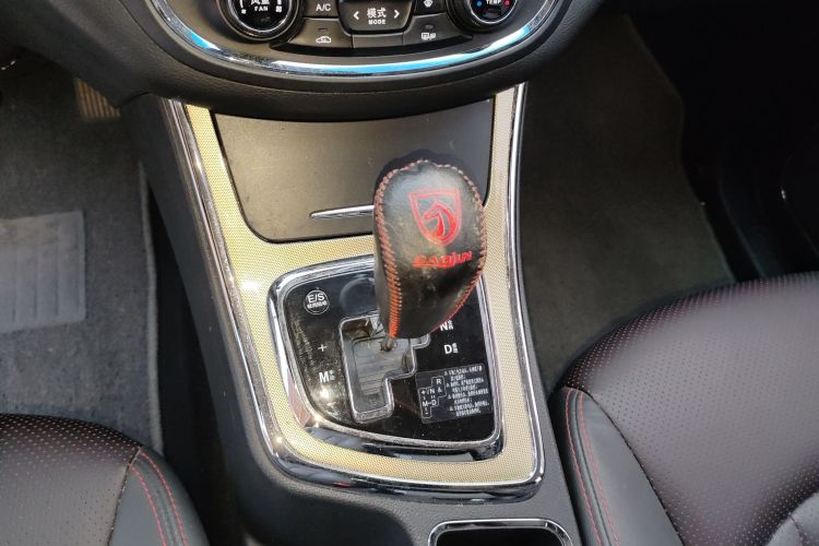 宝骏560 2016款 1.8L iAMT豪华型中控内饰18