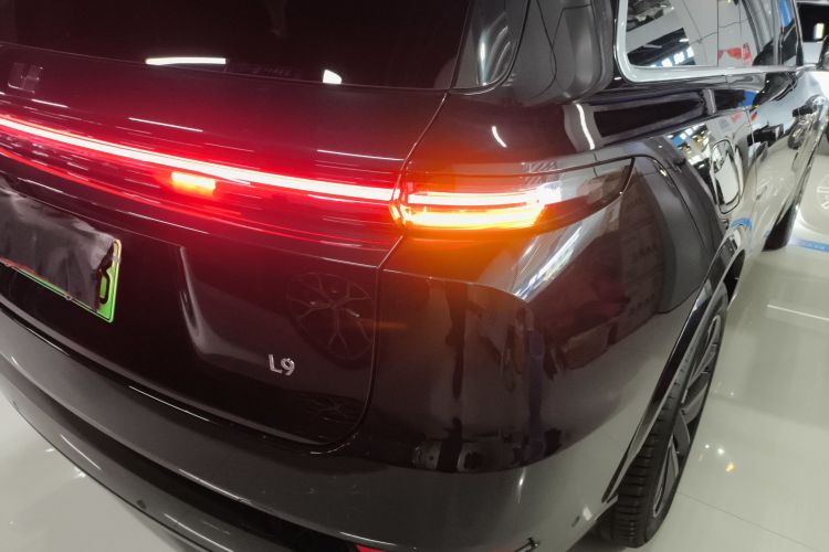 理想汽车 理想L9 2024款 Ultra车身外观9
