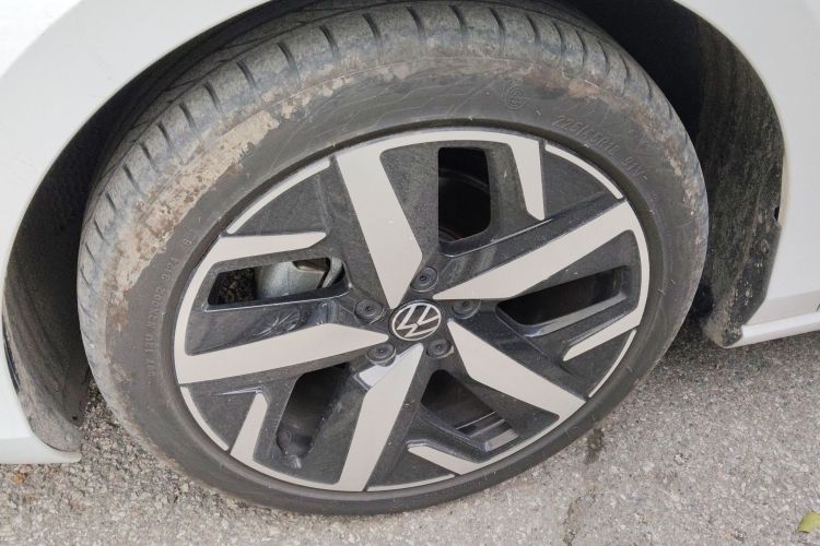 大众 2025款 凌渡L 280TSI DSG酷辣版车身外观6007