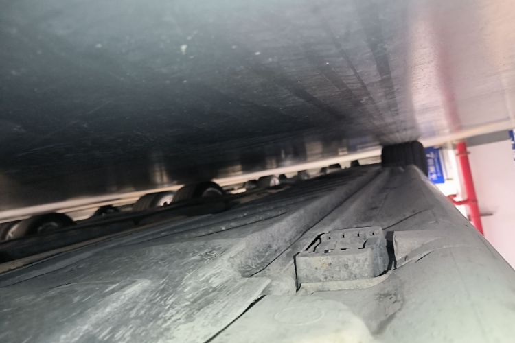 奔驰C级(进口) 2015款 C 200 旅行轿车局部细节9001