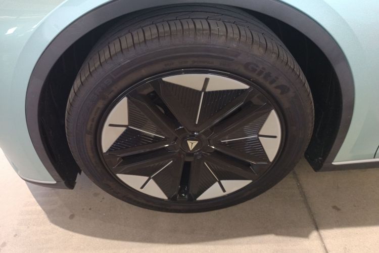 深蓝汽车 深蓝SL03 2022款 1.5L 1200增程版车身外观6007