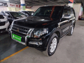 三菱 帕杰罗（平行进口） 