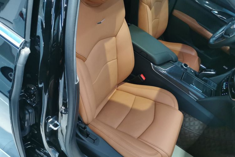 凯迪拉克CT6 2022款 28T 豪华型局部细节41