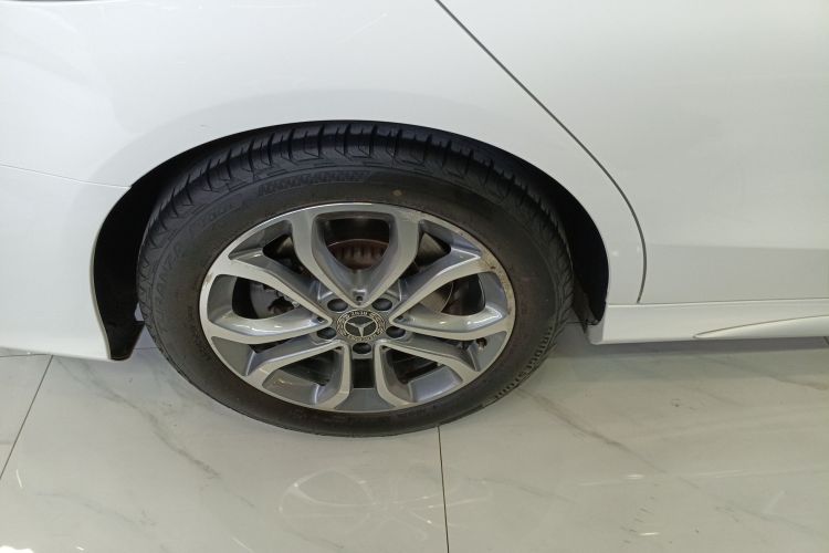 奔驰C级 2018款 C 180 L 动感型运动版车身外观6008