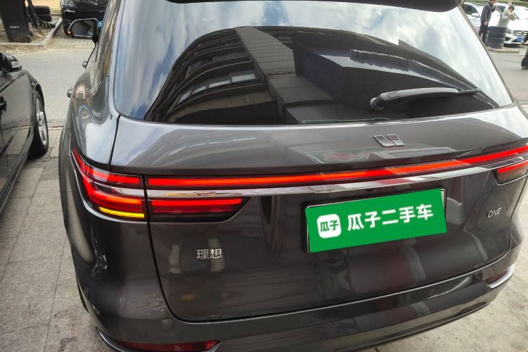 理想汽车 理想ONE 2021款 增程6座版车身外观6