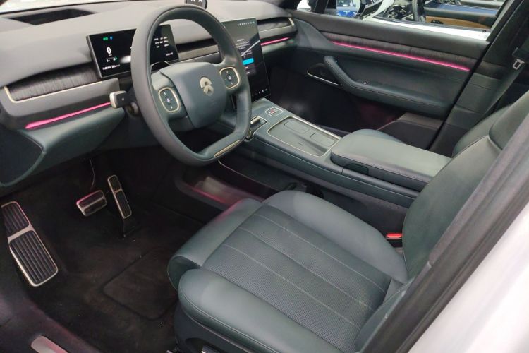 蔚来ES8 2023款 100kWh 签名版中控内饰19