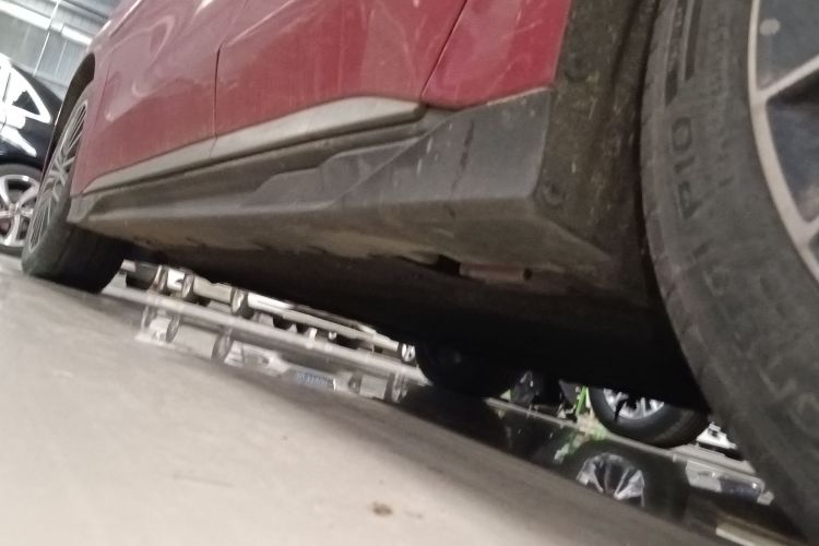 比亚迪 汉 2023款 EV 冠军版 506KM前驱尊贵型局部细节9002