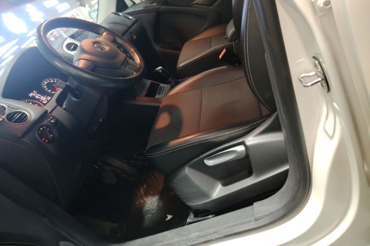 大众 途观 2017款 300TSI 自动两驱丝绸之路风尚版中控内饰19