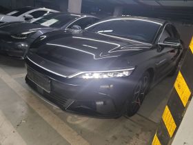 比亚迪 汉 2024款 EV 荣耀版 605KM前驱尊贵型