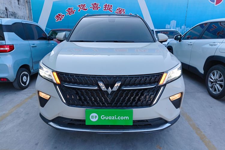 五菱汽车 五菱星辰 2021款 1.5T CVT星曜版车身外观2