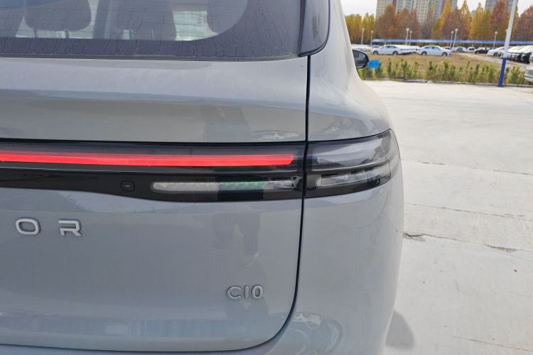 零跑汽车 零跑C10 2024款 210激光雷达版车身外观9