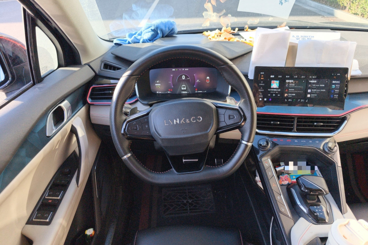 领克06 2020款 1.5T 耀Halo中控内饰13