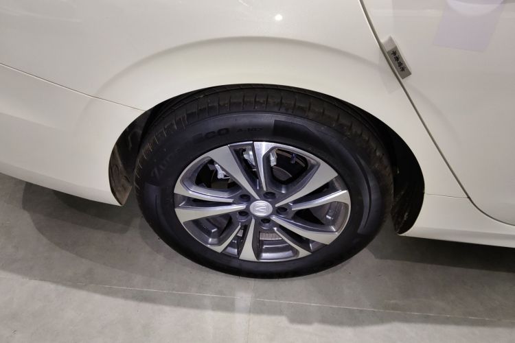 长安 逸动 2024款 PLUS 蓝鲸NE 1.4T GDI DCT高能版车身外观6008