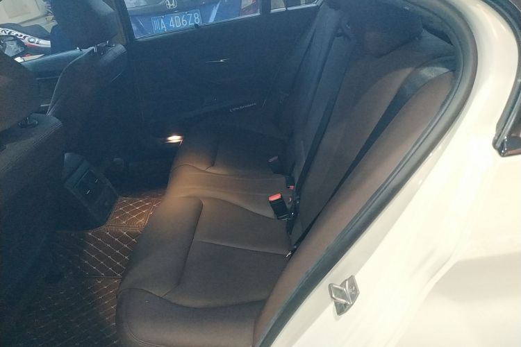 宝马3系 2019款 320Li M运动套装中控内饰21