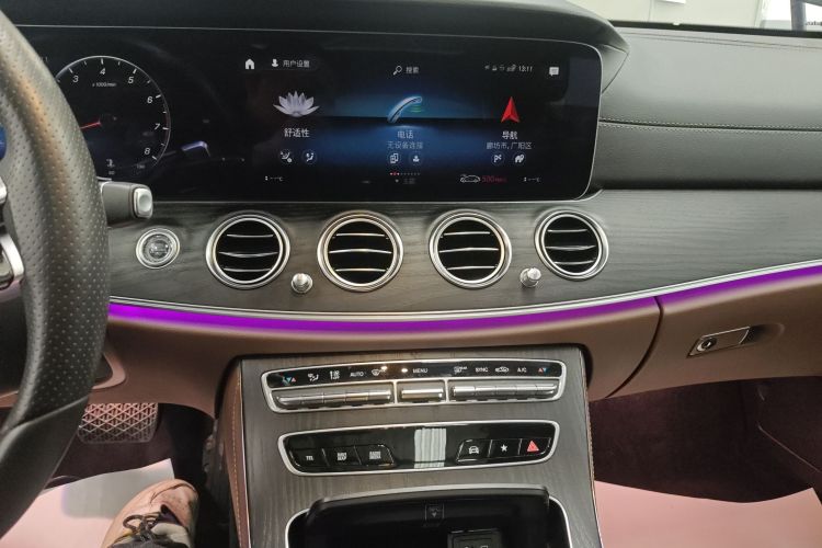 奔驰E级 2021款 改款 E 300 L 运动时尚型中控内饰16