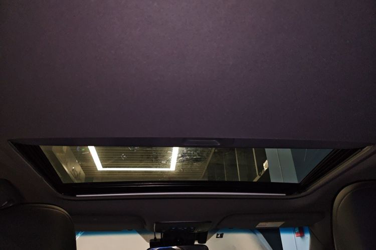 丰田 亚洲龙 2019款 双擎 2.5L 豪华版 国VI中控内饰22