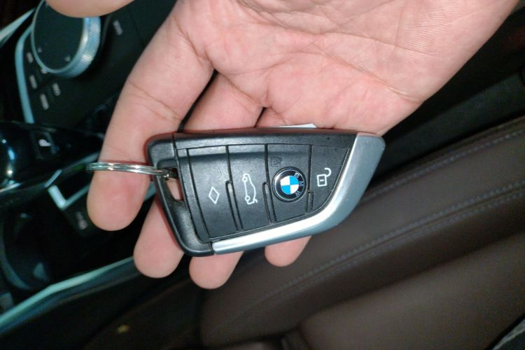 宝马3系 2021款 改款 320Li M运动套装中控内饰7001