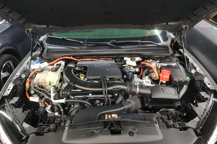 福特 蒙迪欧 2025款 2.0T EcoBoost E 混动 运动版机舱底盘24