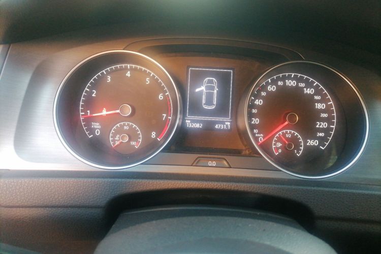 大众 高尔夫 2014款 1.6L 自动舒适型中控内饰15