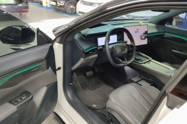 领克07 2024款 EM-P 126长续航 Ultra中控内饰7003