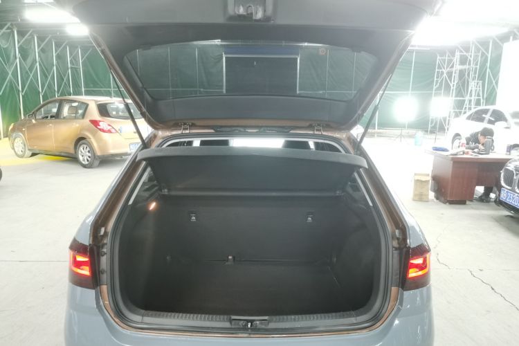 大众 朗行 2015款 1.6L 自动风尚版局部细节23