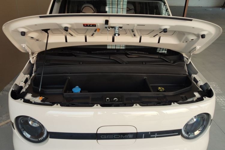 吉利银河 熊猫 2025款 210km 元气熊机舱底盘24