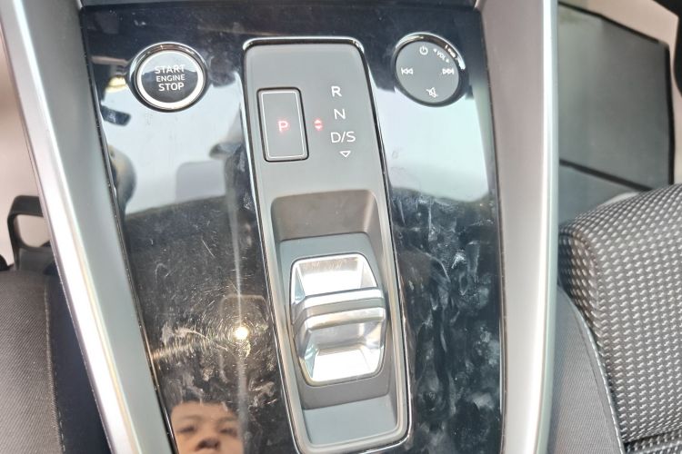 奥迪A3 2021款 A3L Limousine 35 TFSI 进取运动型中控内饰18