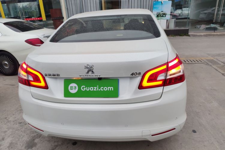 标致408 2014款 1.8L 自动豪华版车身外观6