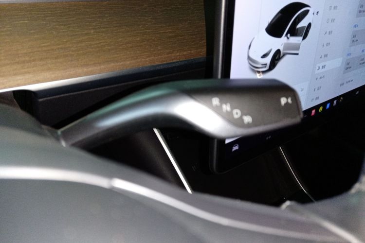 特斯拉 Model 3(进口) 2019款 长续航后驱版中控内饰18